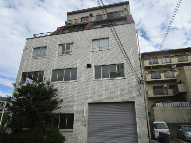 大阪市東淀川区井高野２丁目の倉庫