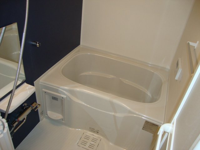 ローズテラスの浴室|バス