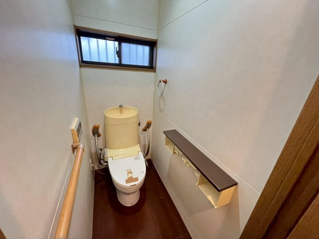 神須屋町　中古戸建のトイレ