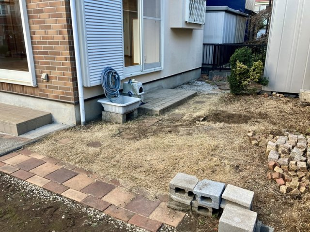 下瀬谷戸建の庭