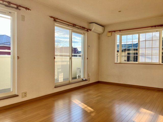 下瀬谷戸建の寝室