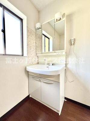 【独立洗面台】 | 掛川市安養寺 店舗にオススメな古民家物件 | 独立洗面化粧台付き