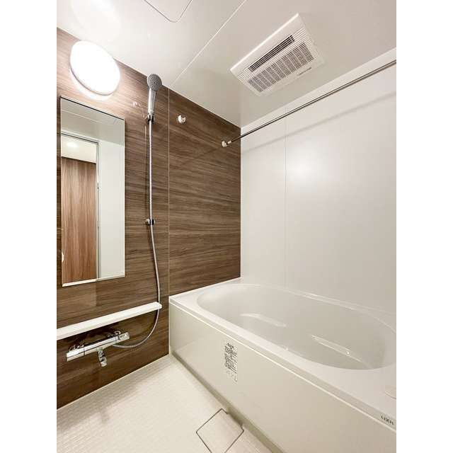 グランカーサ蔵前の浴室