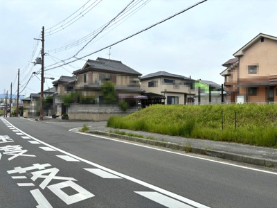 【前面道路含む現地写真】 | 北葛城郡上牧町ゆりが丘1丁目【建築条件なし】【更地】