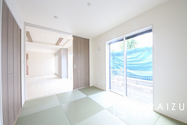 【和室】 | 平日・休日問わず、いつでもご見学が出来ます♪☆実際に見て、触れて感じる安心のお住まい探しを体験して下さい♪☆物件情報だけでなく、地域の特色などなどエリア情報もお伝え出来たら嬉しいです♪
