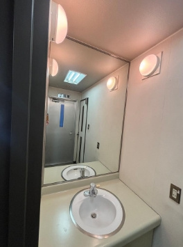 西天満ロイヤービルの洗面所