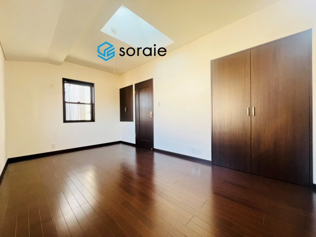 所沢市東新井町　中古戸建の洋室|11/14　撮影