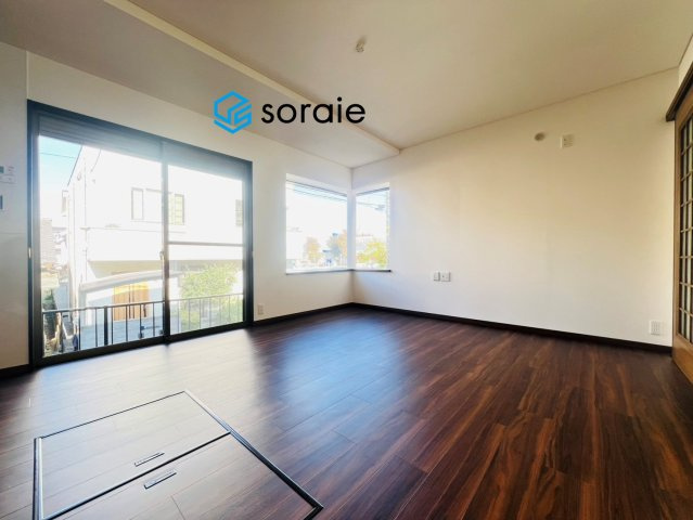 所沢市東新井町　中古戸建の居間・リビング|11/14　撮影