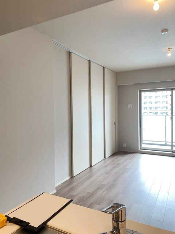 クレストプライムレジデンスパーク五番街の居間・リビング