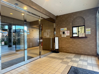 【エントランス】 | ロイヤルシャトー浦和常盤