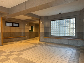 【ロビー】 | ロイヤルシャトー浦和常盤