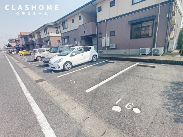 ハイカムールあすか　B　　刈谷市近郊の賃貸はクラスホーム刈谷店の駐車場
