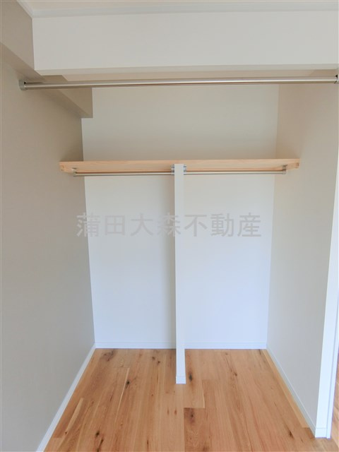 レジデンス多摩川西六郷の収納|洋室5.7帖の収納