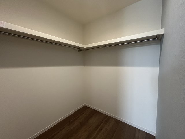 LG八重瀬町具志頭〈4号棟〉の収納