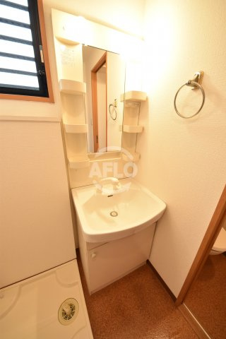 コンフォート松ヶ枝Ⅱの洗面所|コンフォート松ヶ枝II　独立洗面化粧台