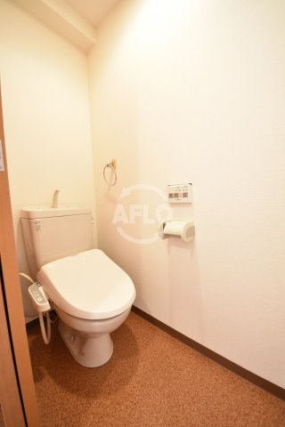 コンフォート松ヶ枝Ⅱのトイレ|コンフォート松ヶ枝II　温水洗浄便座