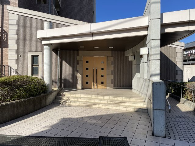 ビューフレア片町のエントランス