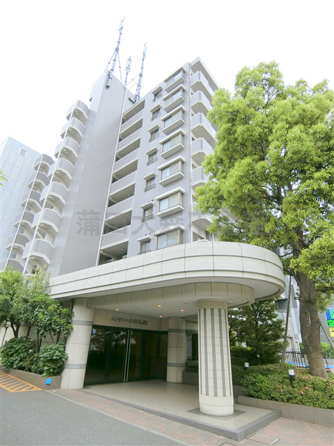 レジデンス多摩川西六郷の外観|1997年6月築　RC鉄筋コンクリート造地上9階建て3LDK～4LDK総戸数45戸のファミリータイプ賃貸マンション　京浜急行本線六郷土手駅近の東京都大田区西六郷4丁目