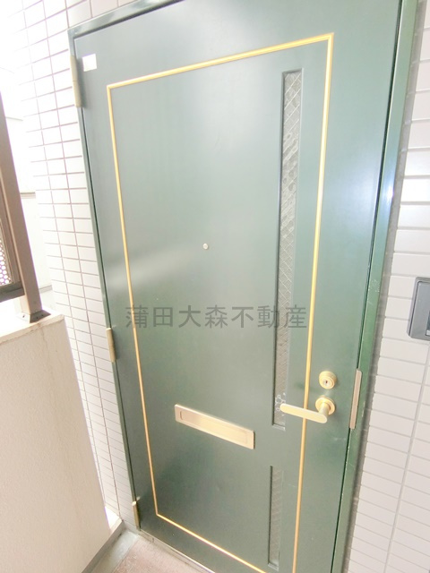 レジデンス多摩川西六郷の玄関