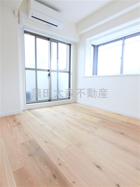 レジデンス多摩川西六郷の内装|玄関側洋室4.5帖