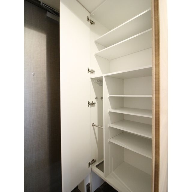 プレール・ドゥーク浅草Ⅳの収納