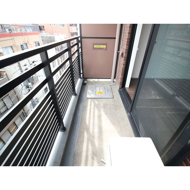 プレール・ドゥーク浅草Ⅳのバルコニー