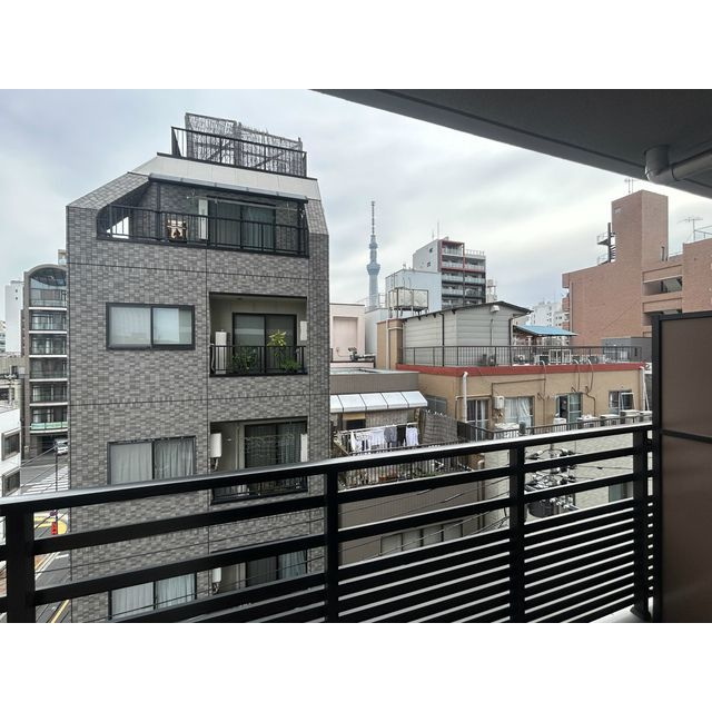 プレール・ドゥーク浅草Ⅳの展望