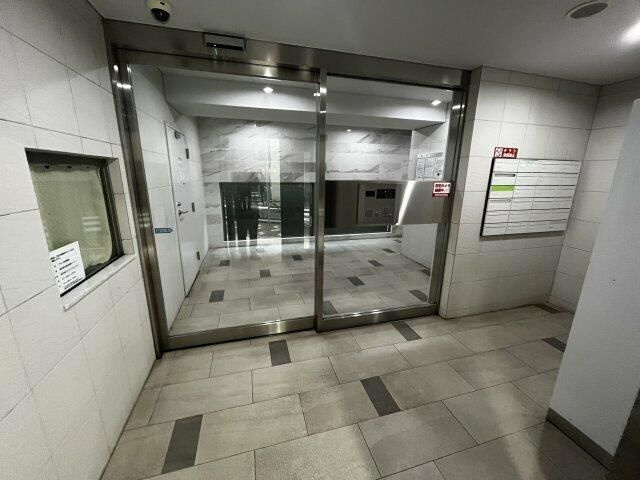 クラスタ台東根岸のエントランス