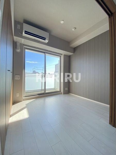 スプランディッド新大阪EASTの寝室