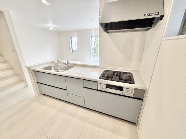 【仲介手数料無料／津島市】津島市宮川町2丁目　リーブルガーデン　新築戸建　3号棟のキッチン
