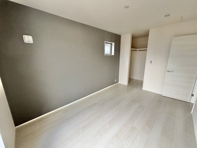 【仲介手数料無料／津島市】津島市宮川町2丁目　リーブルガーデン　新築戸建　3号棟の洋室
