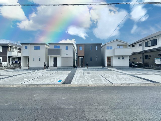 【仲介手数料無料／津島市】津島市宮川町2丁目　リーブルガーデン　新築戸建　3号棟の前面道路含む現地写真