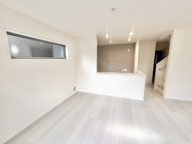 【仲介手数料無料／津島市】津島市宮川町2丁目　リーブルガーデン　新築戸建　3号棟の居間・リビング