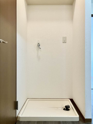 【内装】 | フレグランス９９