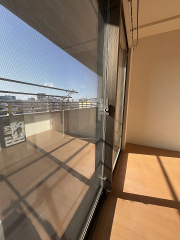 サーパス熊谷駅前の洋室