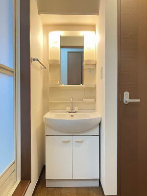 【独立洗面台】 | レイクサイド玉湯 Ｂ棟