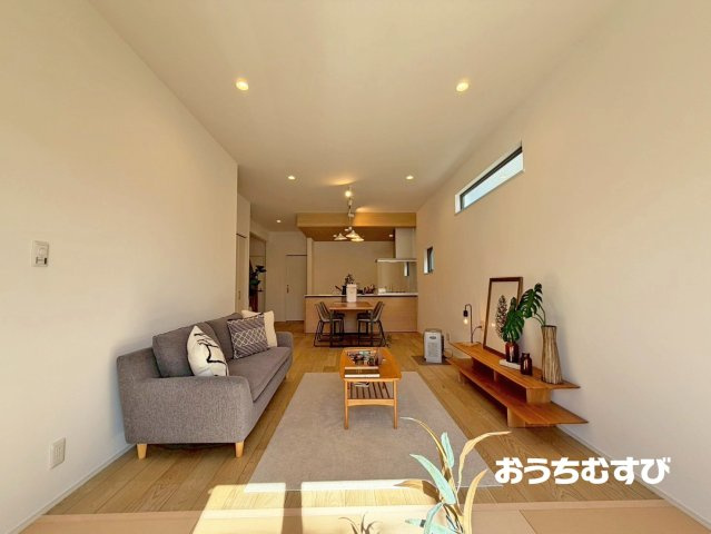 春日井市小木田町(全2棟)A区画の居間・リビング