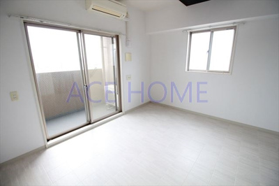 【居間・リビング】 | レオンコンフォート難波西