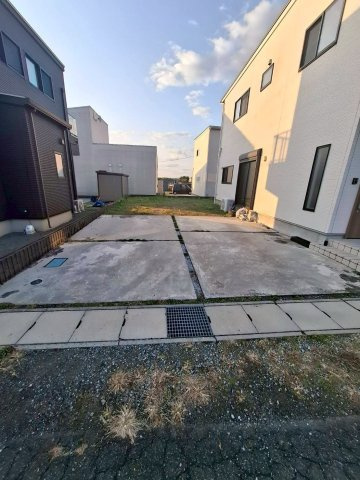 北群馬郡吉岡町南下408-2の駐車場