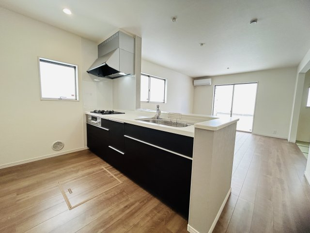 LG八重瀬町具志頭〈8号棟〉のキッチン