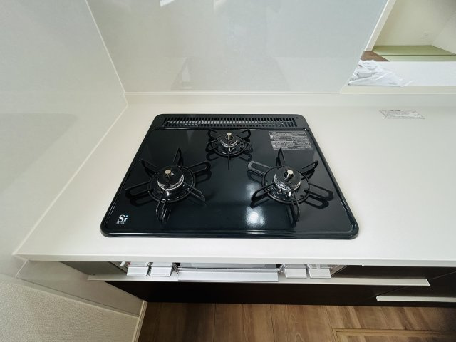 LG八重瀬町具志頭〈8号棟〉のキッチン