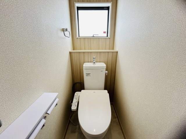 LG八重瀬町具志頭〈8号棟〉のトイレ