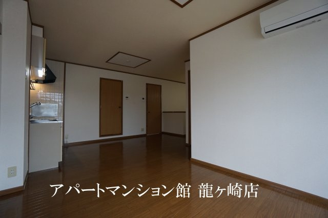 ベルデュール白羽Cの居間・リビング