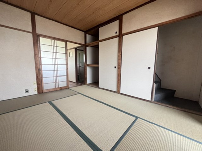 【寝室】 | 上ケ原九番町テラスハウス | フローリングだけでなく、和室もあります
