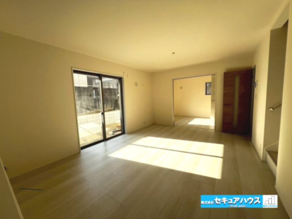 【同施工物件ご案内可能】豊明市栄町大根　全2棟の内観：施工例|【LDKイメージ】
◆日当たりが良く温かい広々リビングは家族の団らんスペースになります。