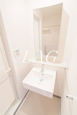 【洗面所】 | ブライズ中野中央 | 独立洗面台です。