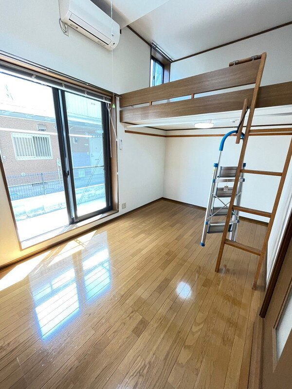 グリーンビレッジの居間・リビング