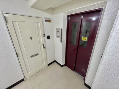 【その他共用部分】 | メガログリース | 建物にエレベーターが付いています