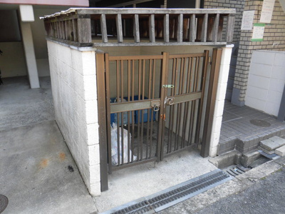 【その他共用部分】 | メガログリース | 敷地内にゴミ置き場があります