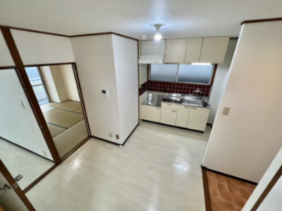 【内装】 | メガログリース | ダイニングキッチン部分です